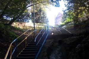 nowe schody w jarach