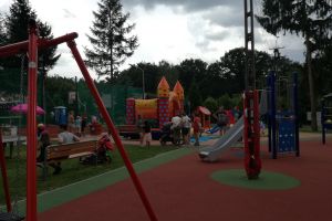 nowy plac zabaw w Skubiance