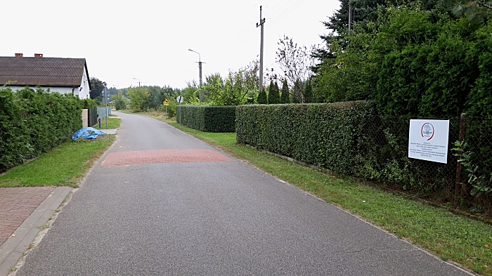 Próg zwalniający w Woli Smolanej